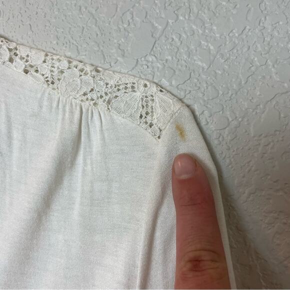 NY&Co Bright Cream Faux Button Down Stretchy Top w/ Lace Back Panel Size M - Picture 8 of 8